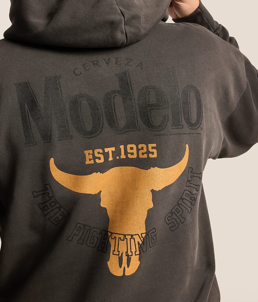 Modelo Fighting Spirit Hooded Sweatshirt