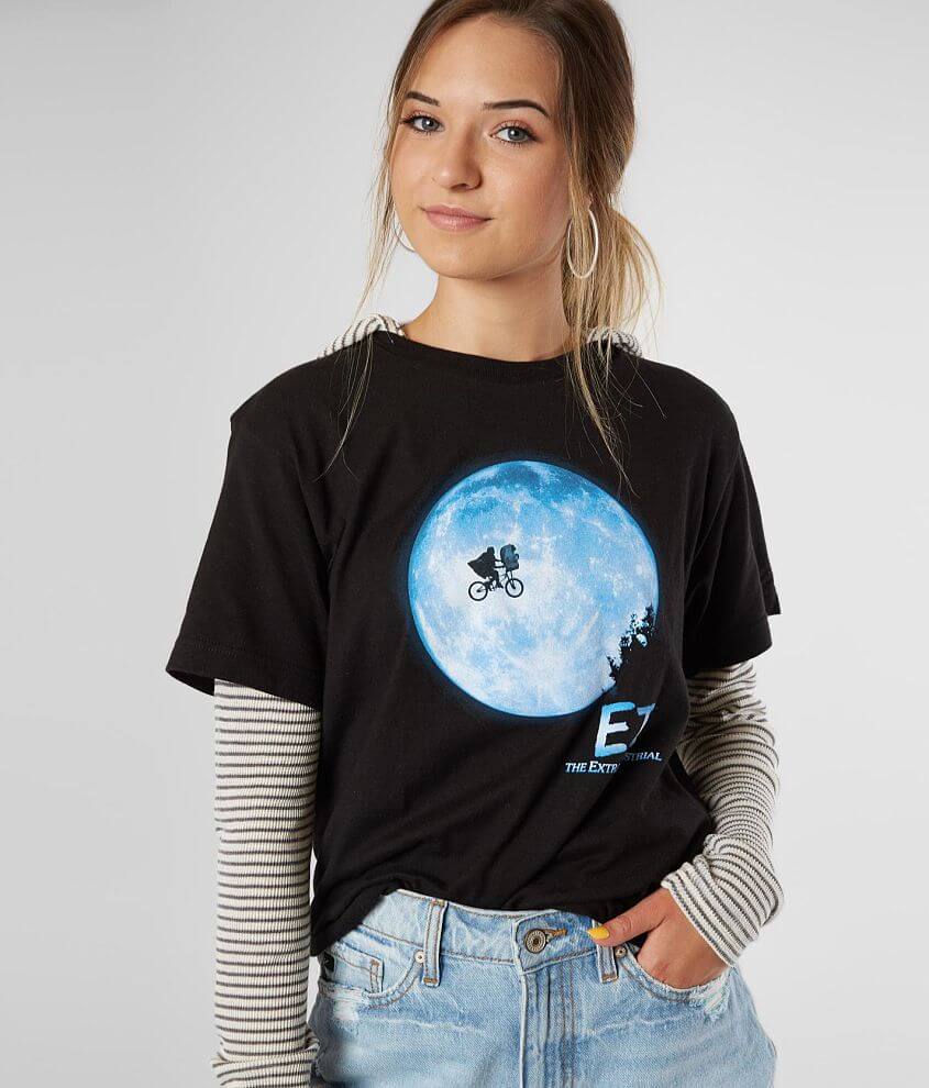 E.T. The Extra Terrestrial In The Moon T Shirt Women s T Shirts