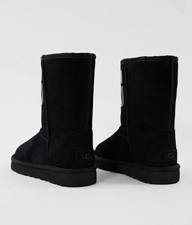 UGG&#174; Classic Short Suede Boot MISC_DETAIL_2