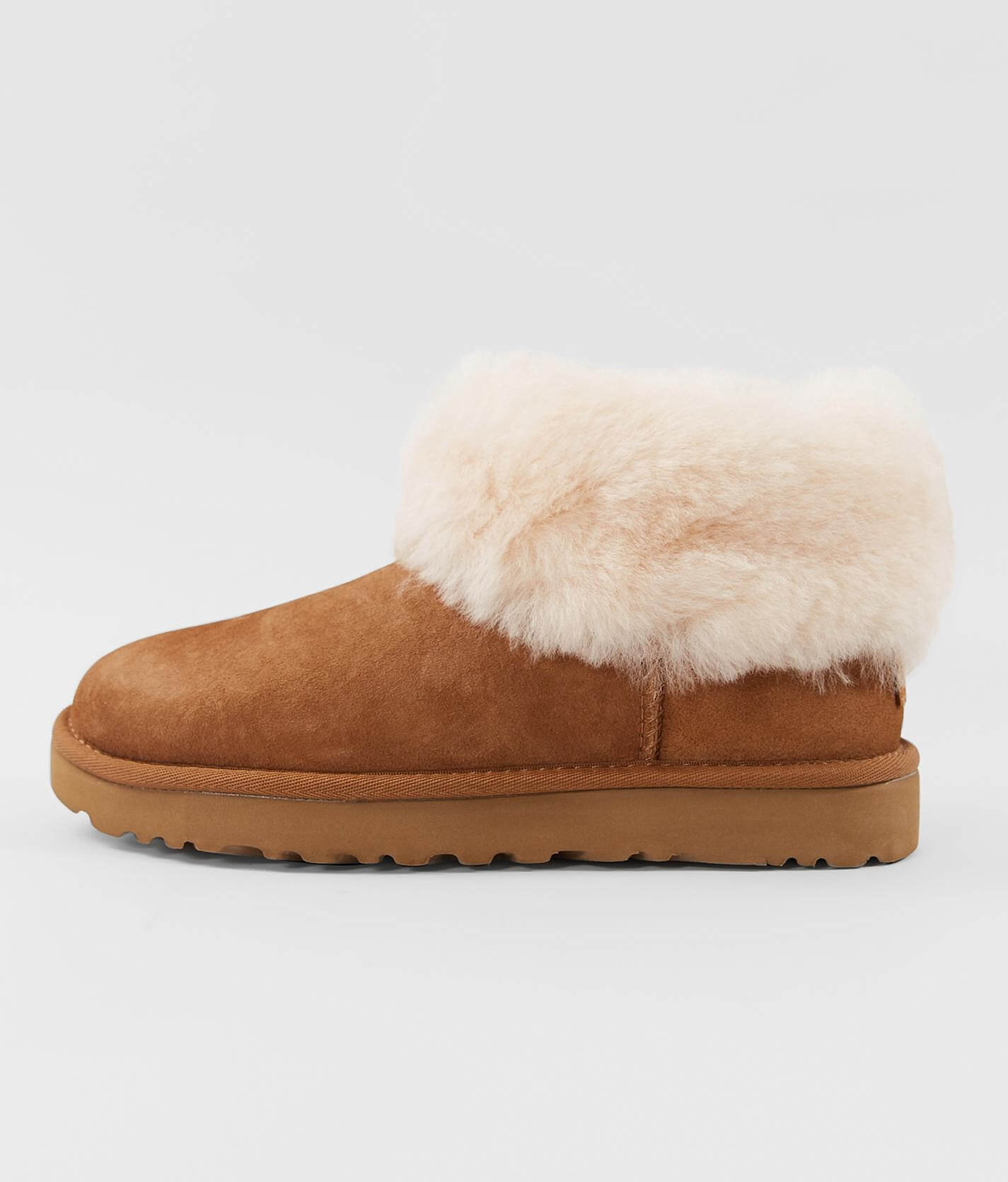 classic mini fluff bow boot