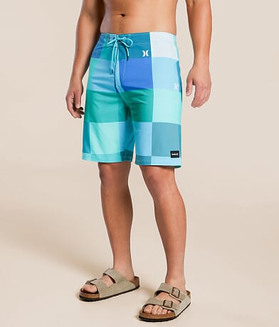 Hurley Phantom Eco Weekender Stretch Boardshort front view