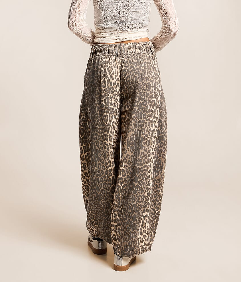 Leopard Print Wide Leg Barrel Pant - thumbnail 4