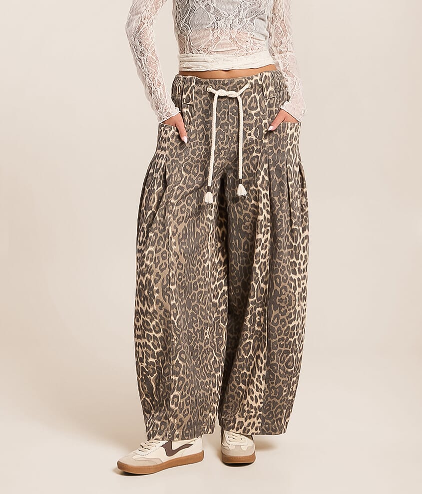 Leopard Print Wide Leg Barrel Pant - thumbnail 2