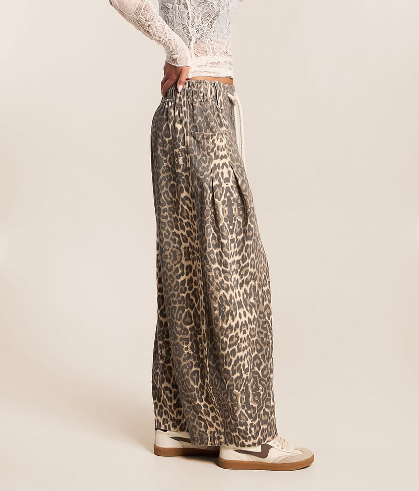 Leopard Print Wide Leg Barrel Pant - thumbnail 3
