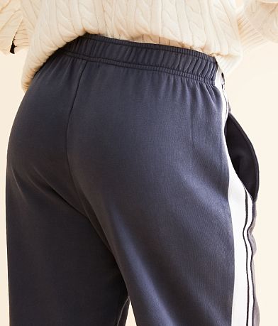 FITZ + EDDI LA Varsity Washed Sweatpant back pocket view