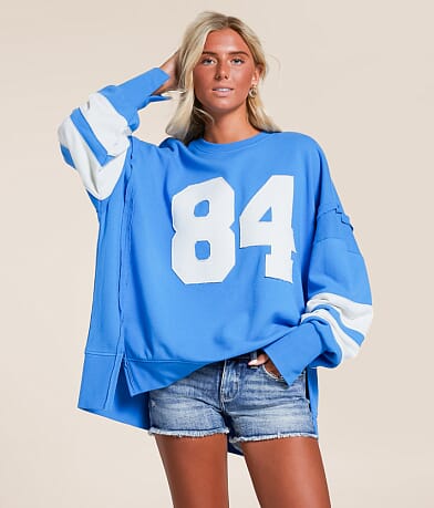 Modish Rebel 84 Oversized Pullover front view