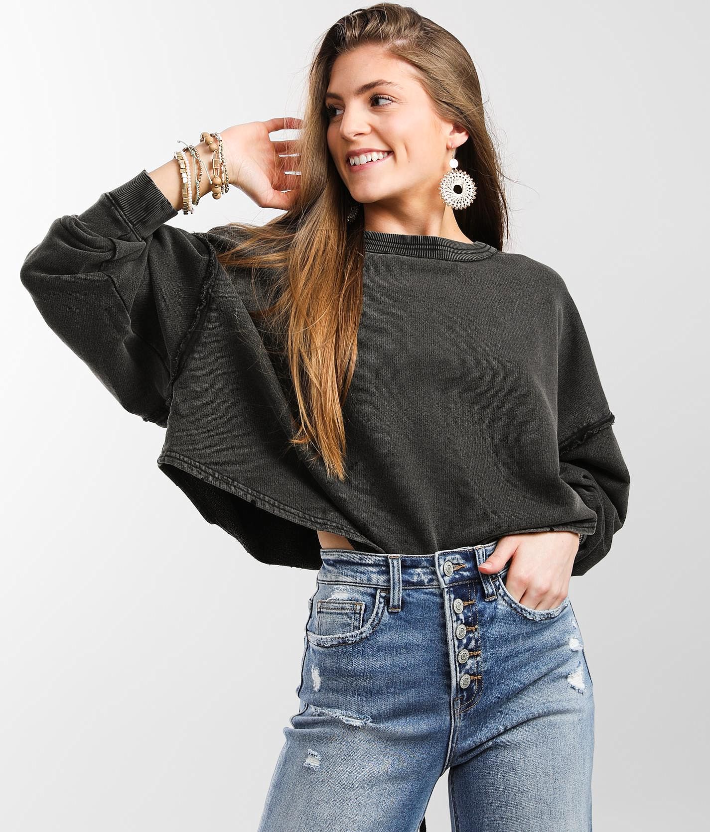 Free People Oversized Ruched Back Pullover - Women's Sweatshirts in Black |  Buckle