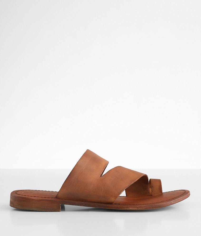 Free People Abilene Leather Sandal - Women's Shoes in Luggage | Buckle