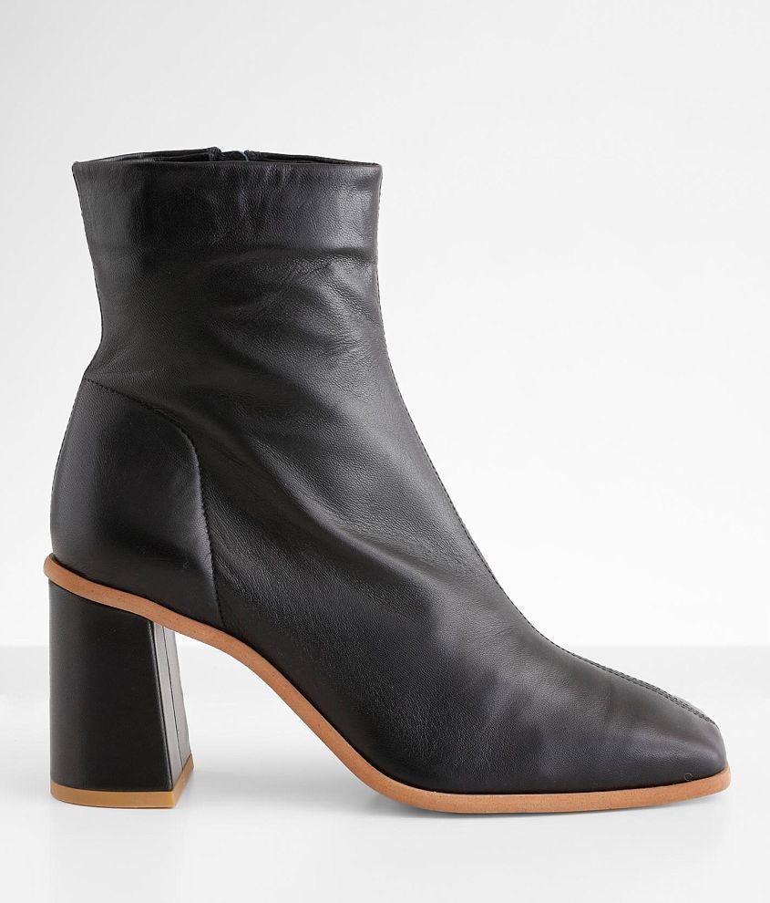 Free People Sienna Leather Ankle Boot - Women's Shoes in Black | Buckle