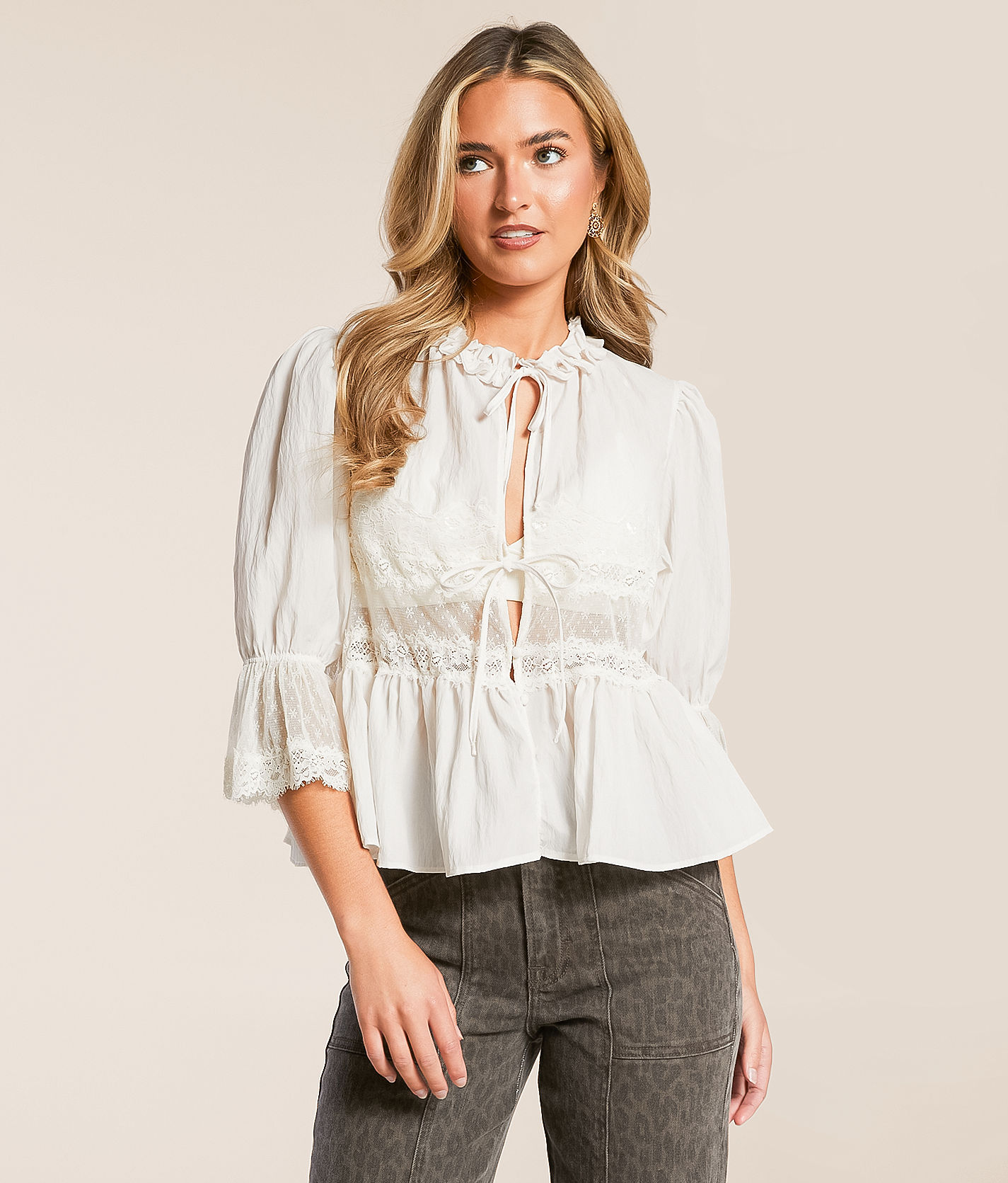 ジャケット・アウター Alumu. melton peplum button tops Medium-Wash-Denim-Button-Up-