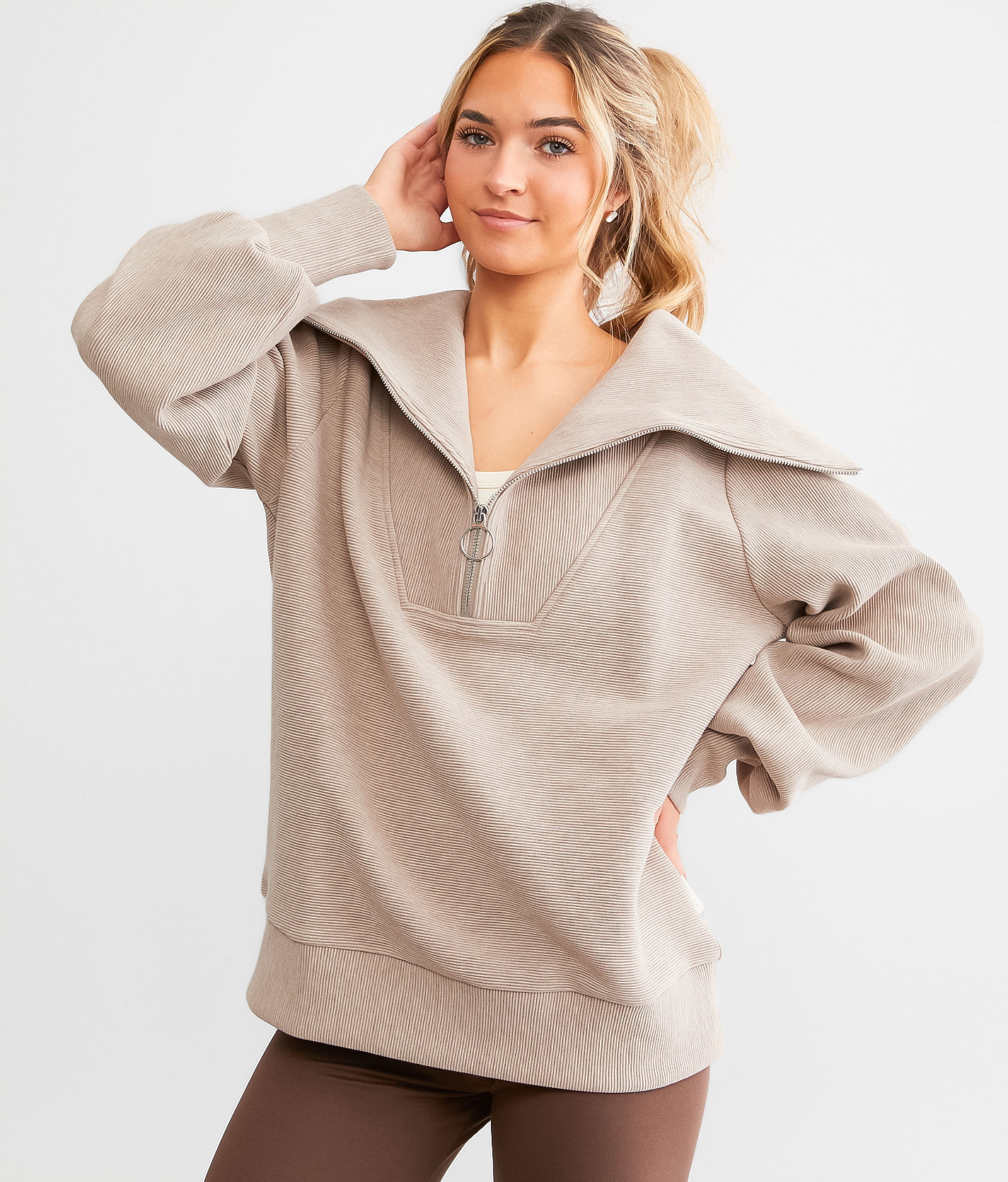 Varley Vine Half Zip Pullover - Women's Sweatshirts in Taupe