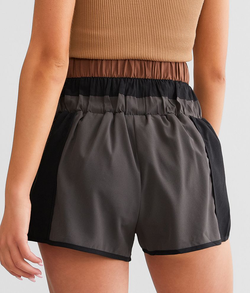 Active Stretch Short