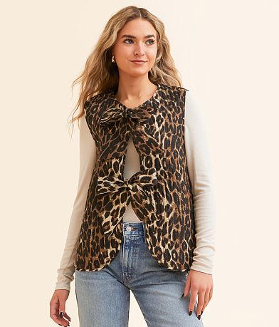 Veveret Front Tie Quilted Vest front view