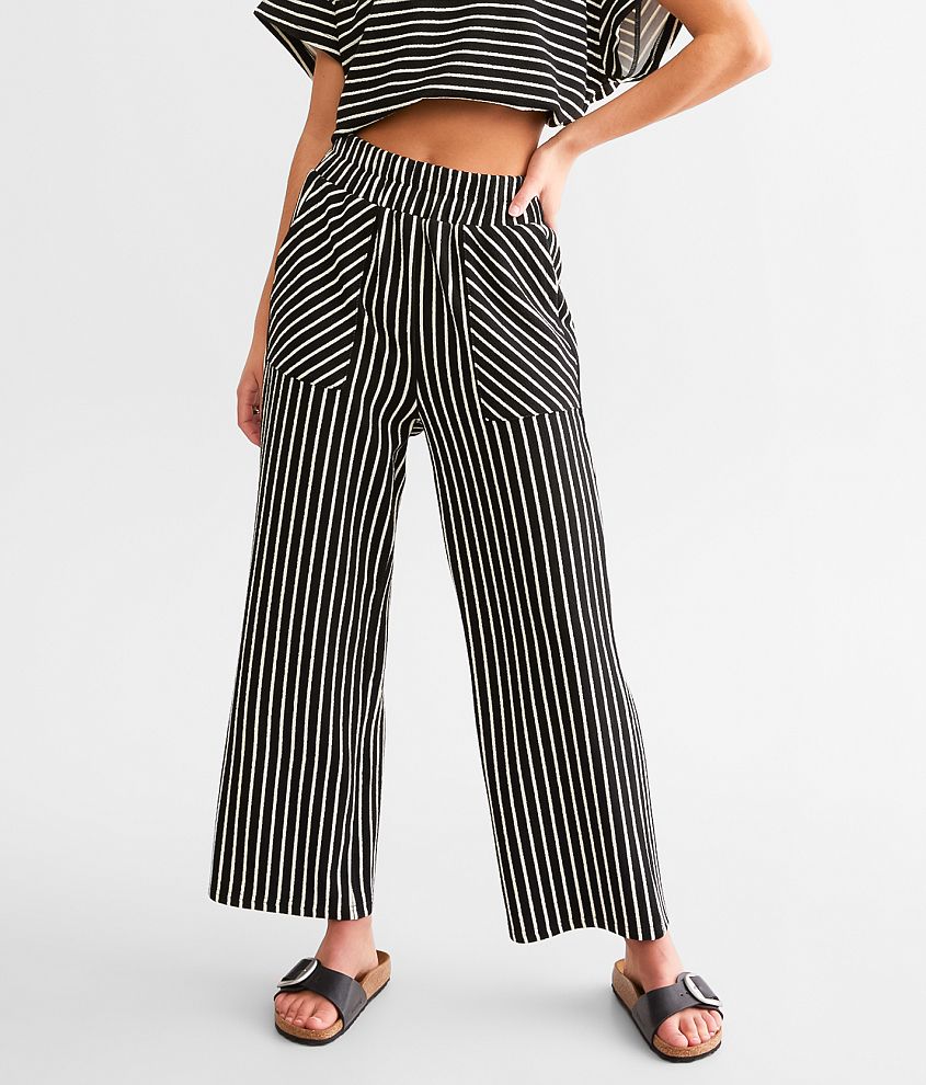 Veveret Striped Straight Pant front view