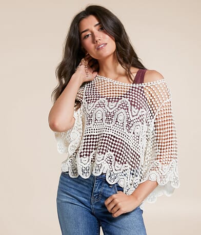 Veveret Boxy Crochet Top front view