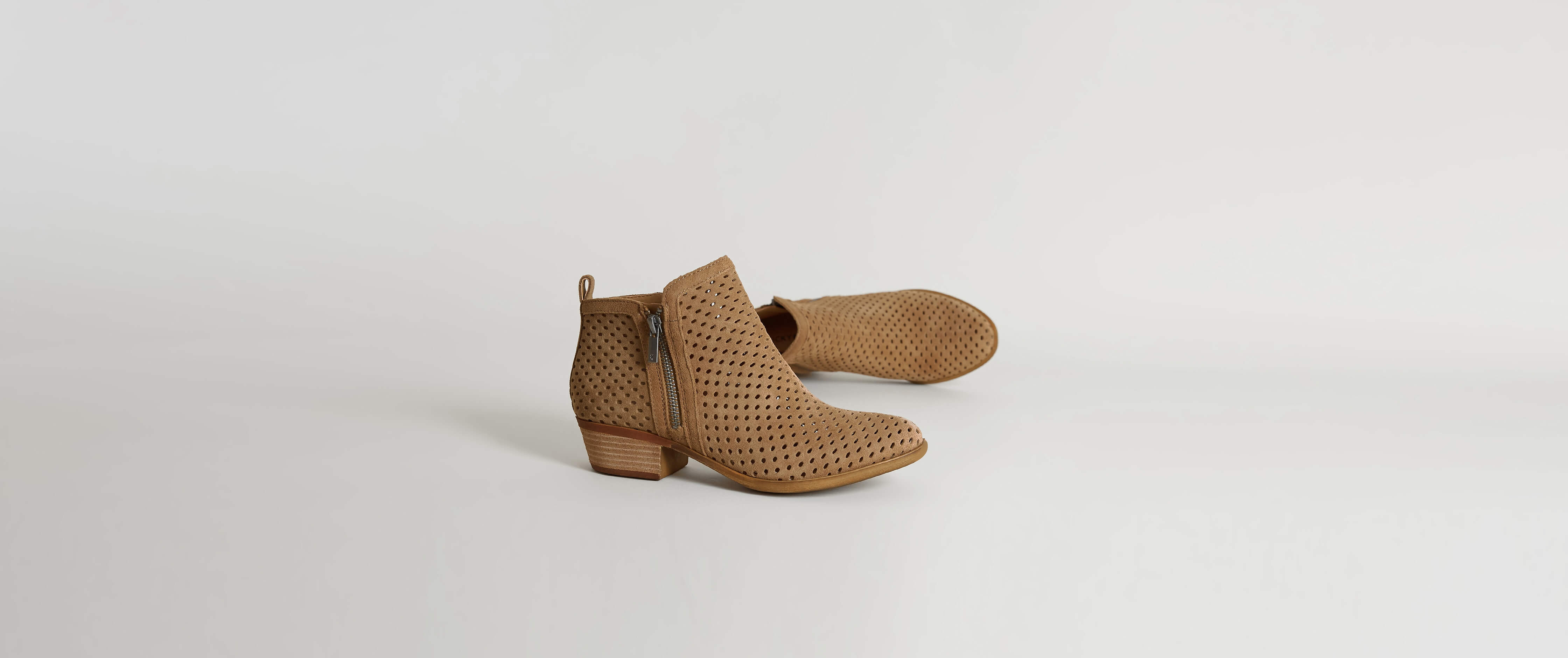 (取寄) ラッキーブランド レディース バーゼル ブーティ Lucky Brand women Basel Bootie Tan Lucky Brand Basel Lucky Basel Ankle Bootie BASEL BOOTIE Lucky Brand