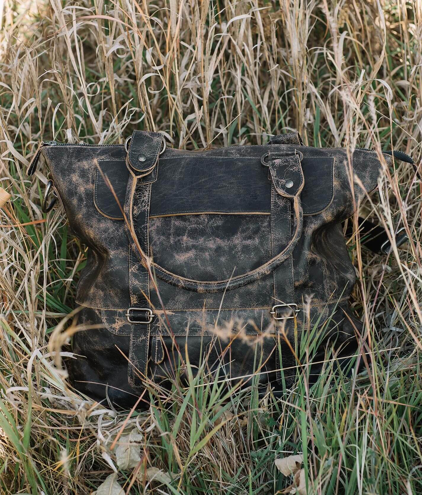 Bed Stu Big Fork Distressed Leather Purse - Women's Bags & Wallets