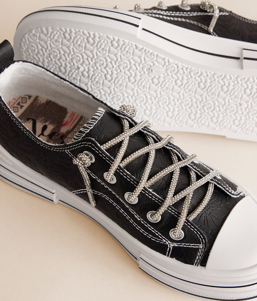 Aman Tooled Floral Sneaker