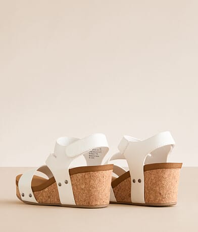 Very G Casper Wedge Sandal MISC_DETAIL_2