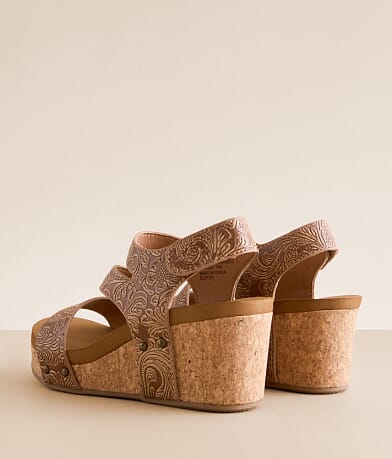 Very G Casper Tooled Wedge Sandal misc detail 2 view