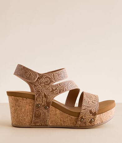 Very G Casper Tooled Wedge Sandal front view