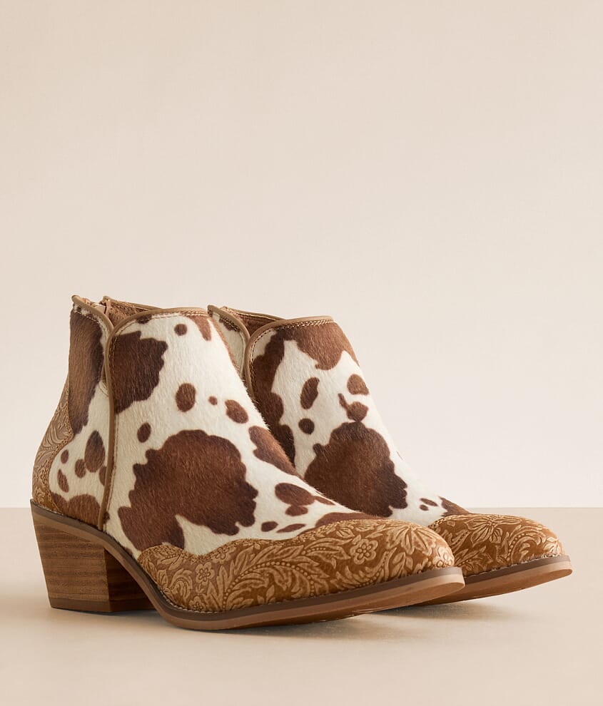 Chrissy Cow Western Ankle Boot - thumbnail 2