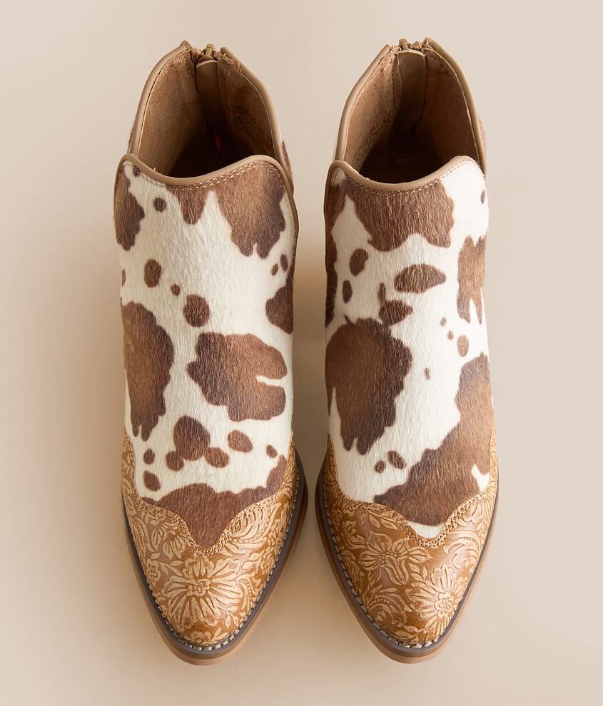 Chrissy Cow Western Ankle Boot - thumbnail 4