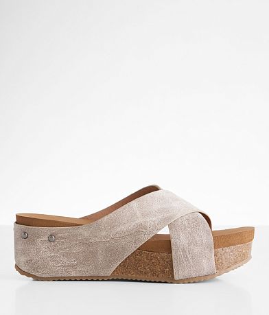 Very G Hero Platform Sandal front view