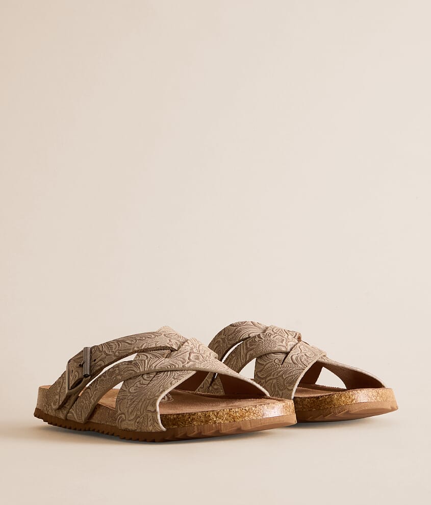 Jayda Tooled Sandal - thumbnail 2