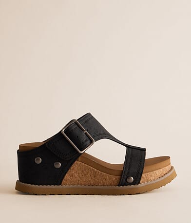 Noah Wedge Sandal