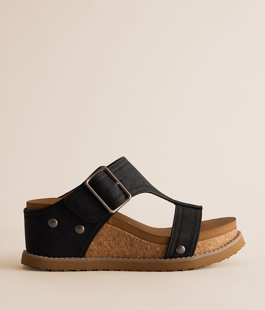Noah Wedge Sandal