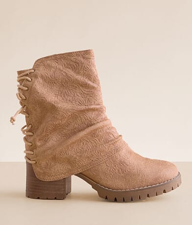 Very G Roseanne Slouchy Ankle Boot front view