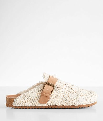 Very G Shilo Crochet Mule Shoe front view