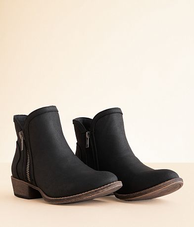 Very G Stevie Ankle Boot misc detail 1 view