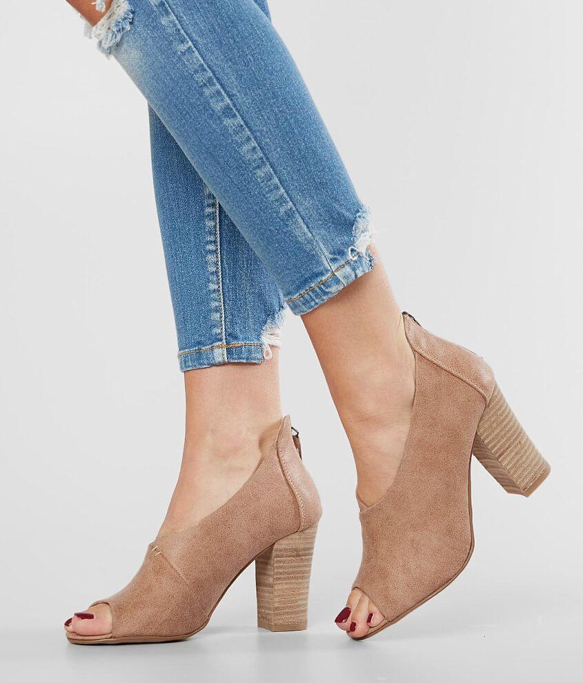 Very G Swoop Heeled Sandal
