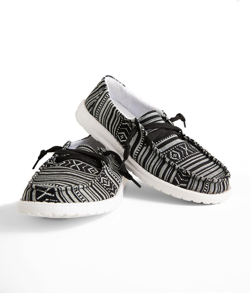 Very G Zuma Casual Shoe front view