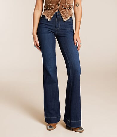 Wrangler® Retro® Trouser Stretch Jean front view