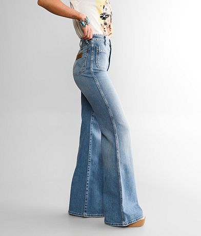 Wrangler&#174; x Fender&#174; Rockstar Flare Jean full right side view