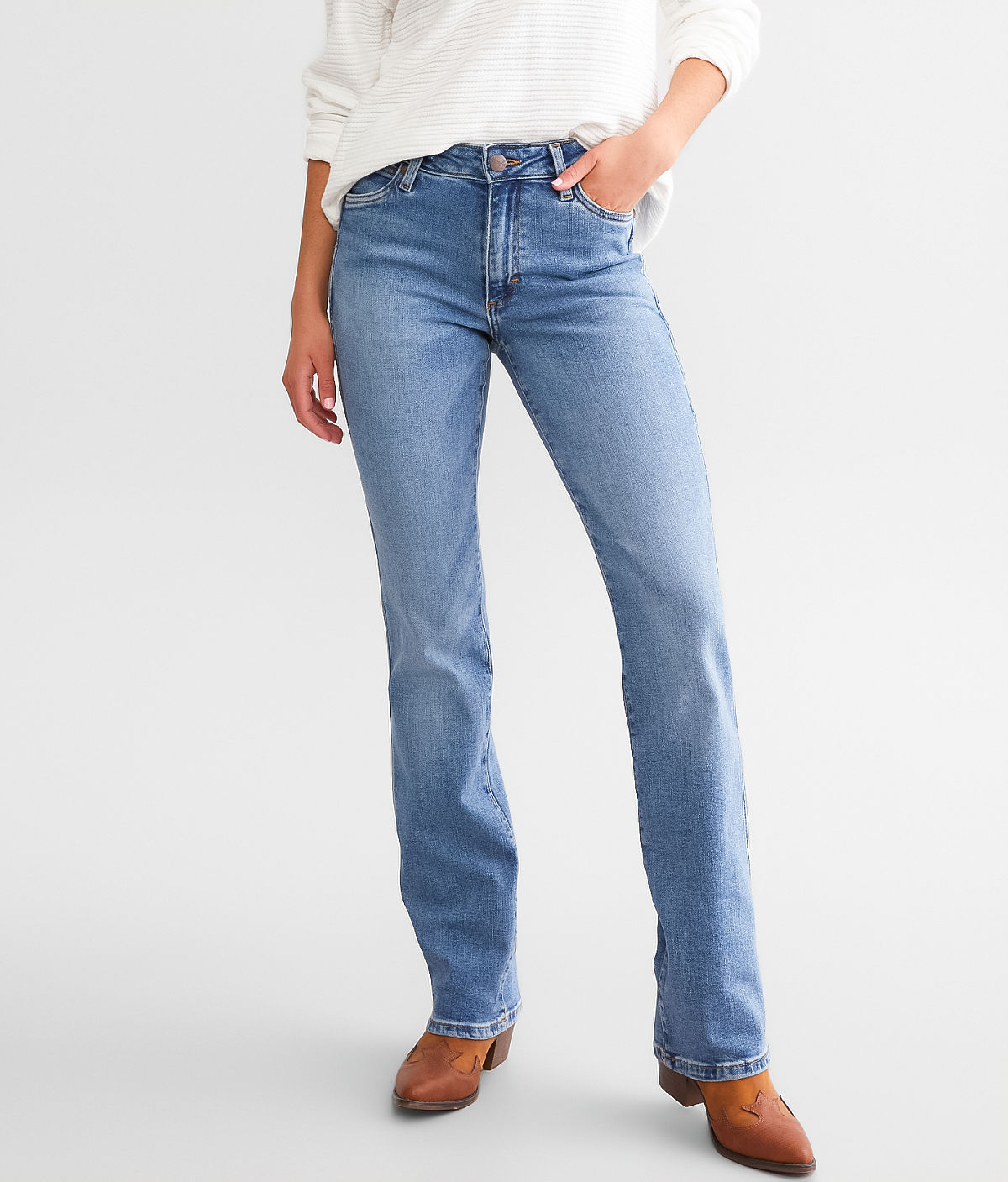Wrangler® Retro Bailey Boot Stretch Jean — Ember by Buckle