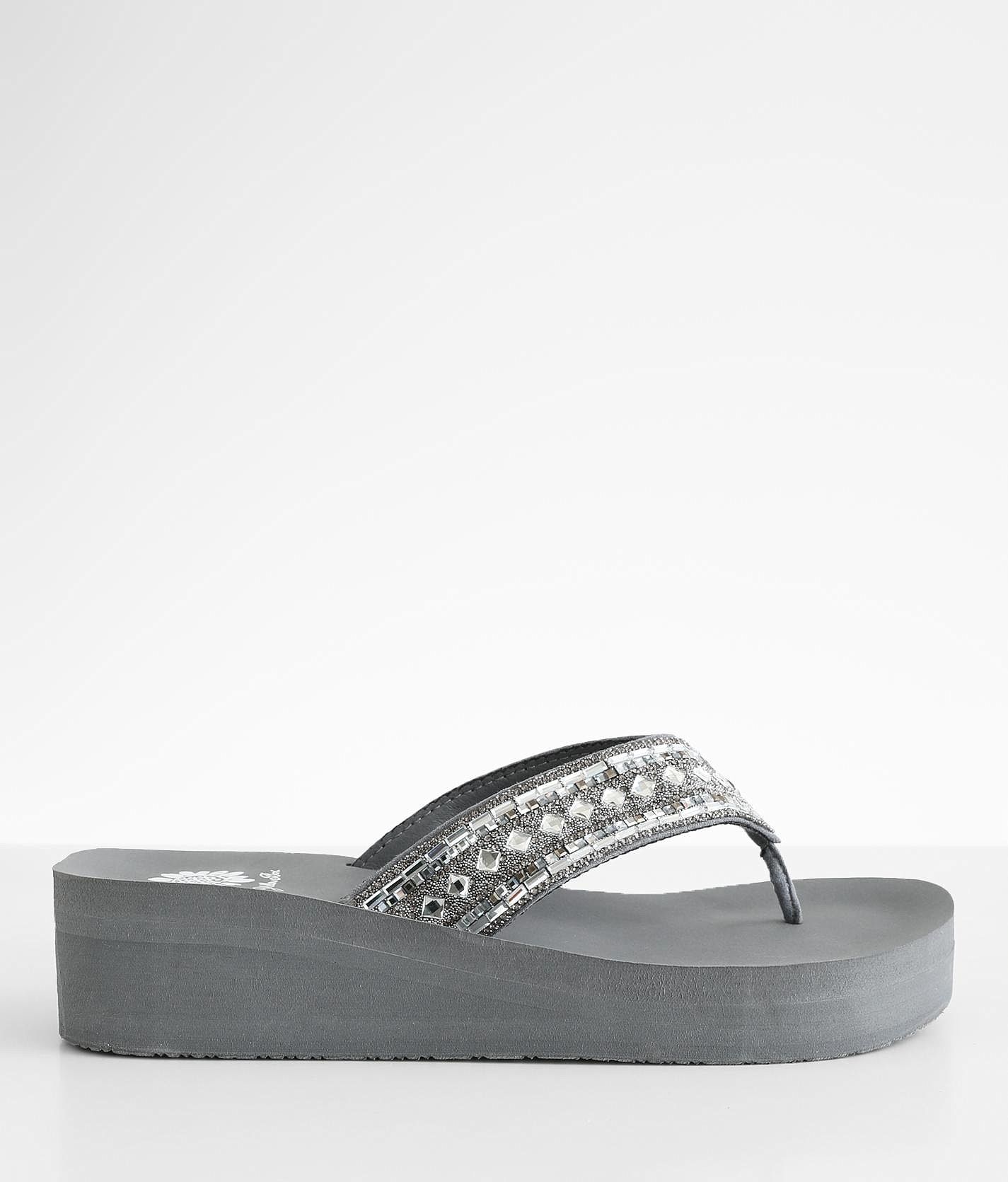 Yellow box cheap sparkle flip flops