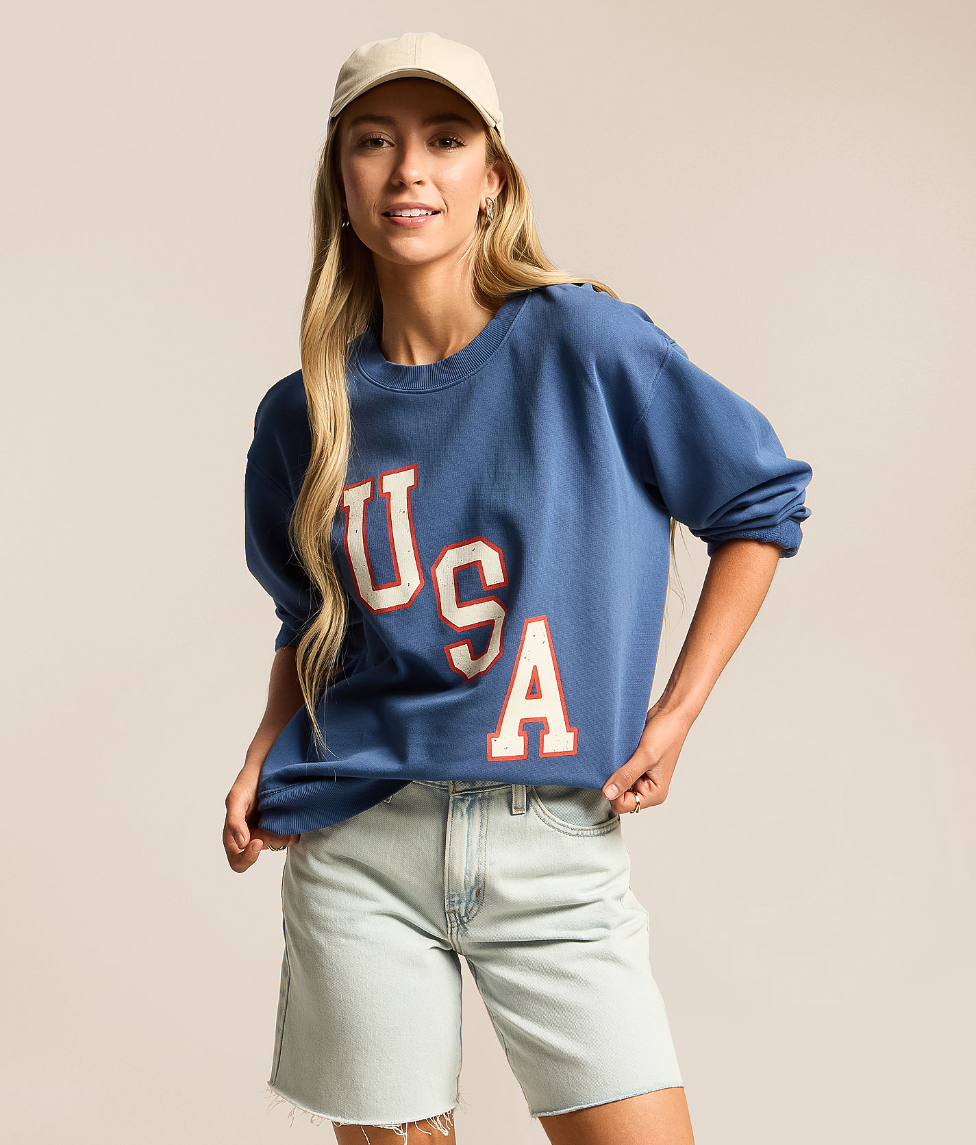 Z Supply Americana Boyfriend Pullover - Women's Sweatshirts in