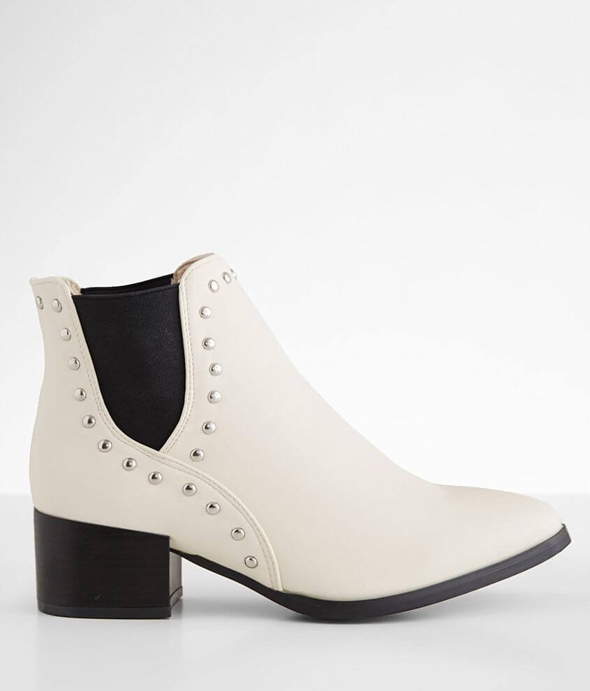 Zigi Soho Jeannine Chelsea Ankle Boot - Women's Shoes in Off White | Buckle